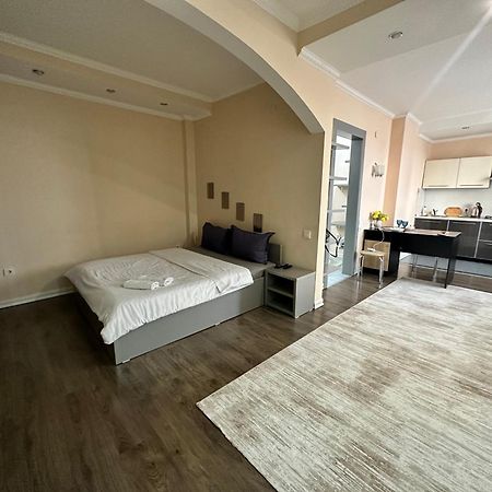 B&B Apart Atirau Kültér fotó